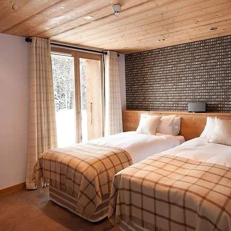 Otel Altitude